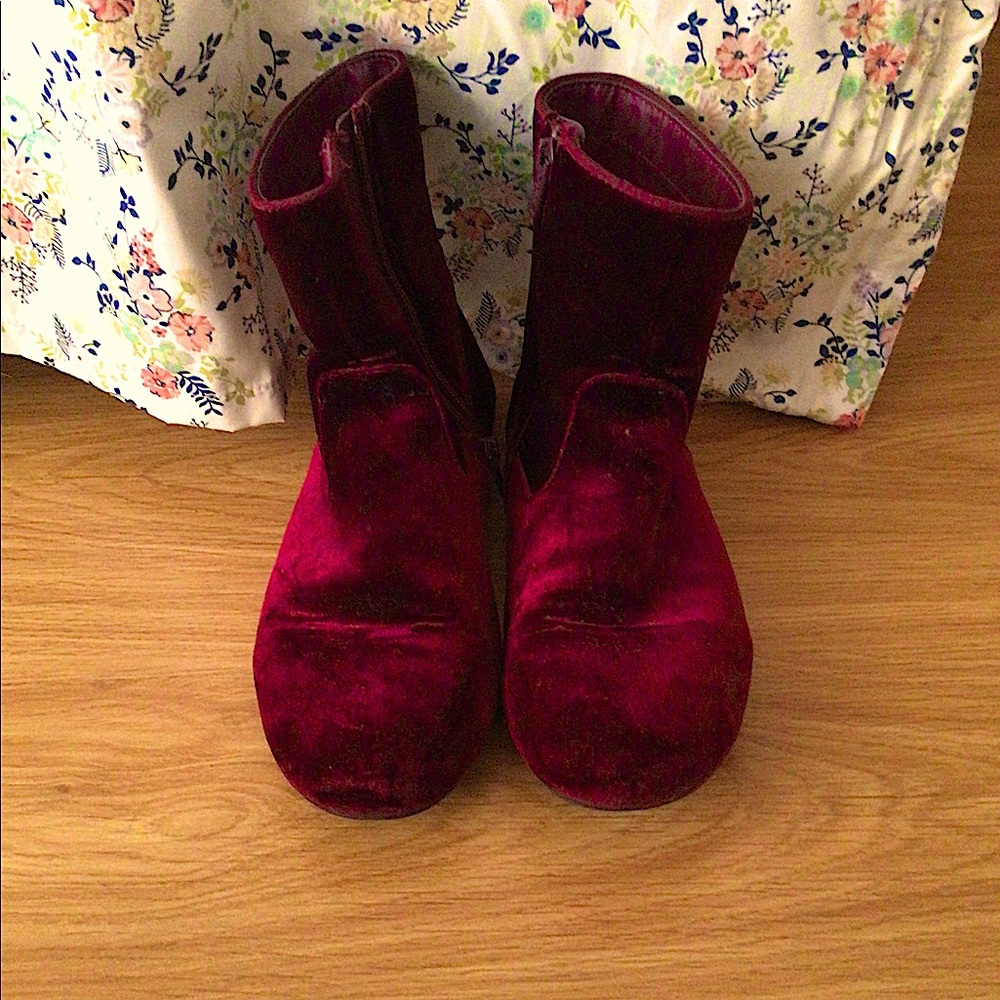 VELVET Burgendy Boots.